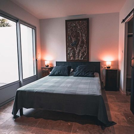 Appartement Avec Cour Privee Centre Ville Classe 4 Etoiles Remparts 1 La Rochelle  Ngoại thất bức ảnh