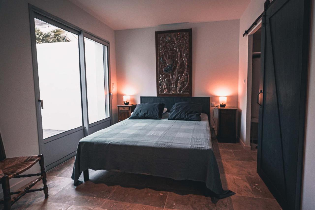 Appartement Avec Cour Privee Centre Ville Classe 4 Etoiles Remparts 1 La Rochelle  Ngoại thất bức ảnh