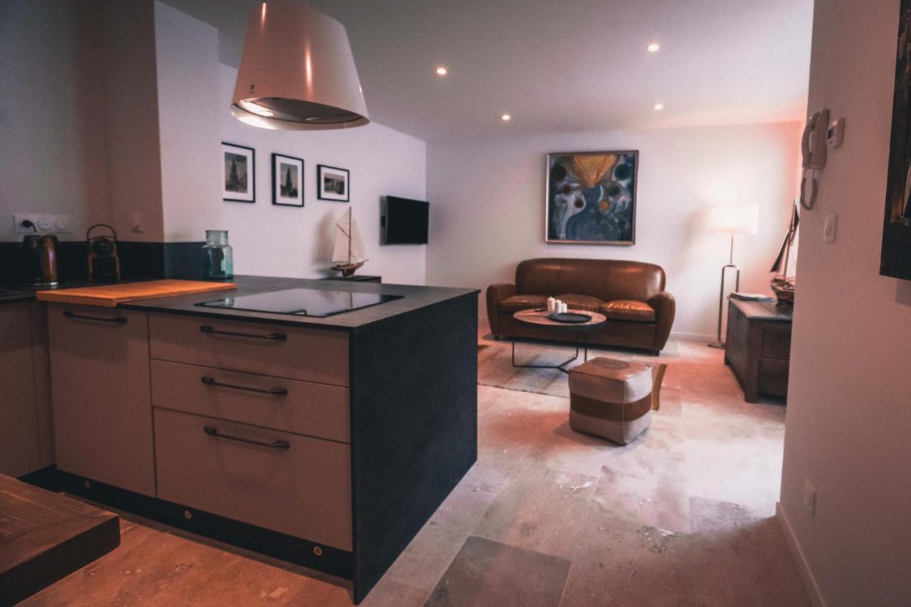 Appartement Avec Cour Privee Centre Ville Classe 4 Etoiles Remparts 1 La Rochelle  Ngoại thất bức ảnh
