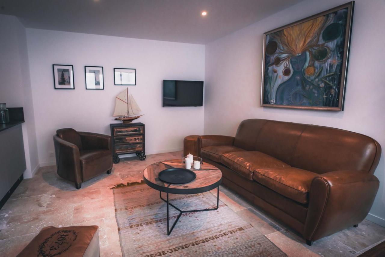 Appartement Avec Cour Privee Centre Ville Classe 4 Etoiles Remparts 1 La Rochelle  Ngoại thất bức ảnh